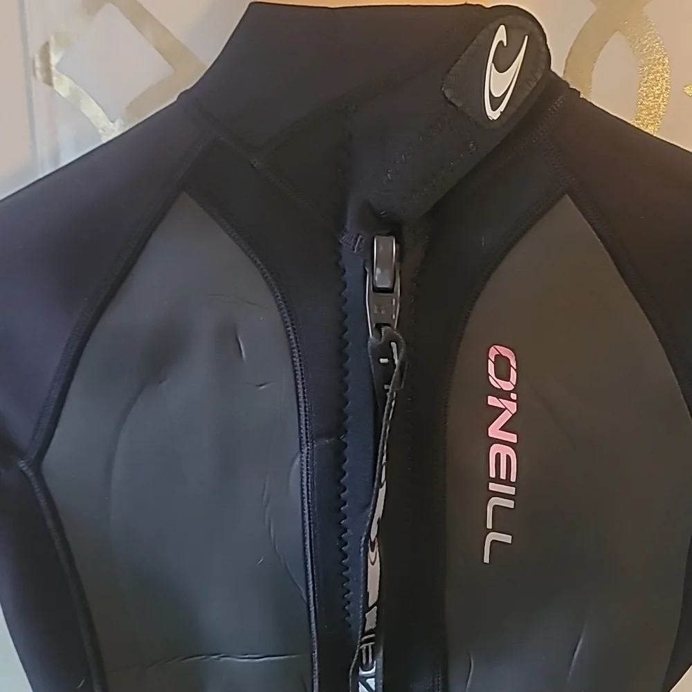 O'Neill Black Wetsuit - Picture 4 of 11
